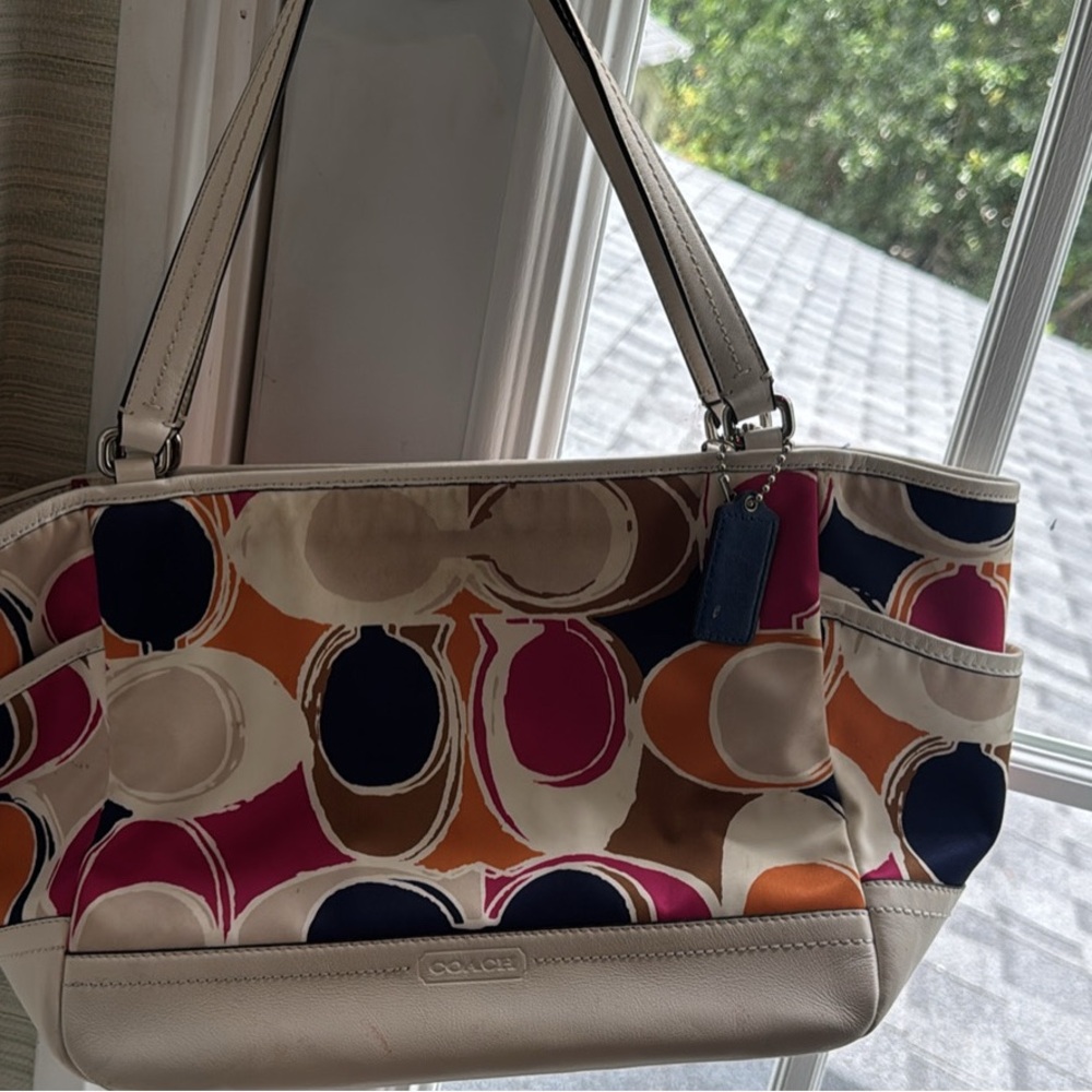 Coach Gorgeous Vibrant Pattern Shoulder Bag